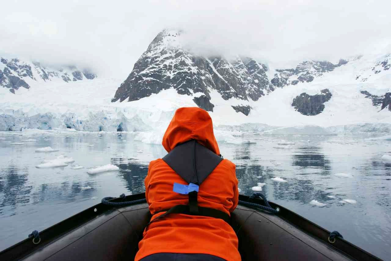 Tour in Antartide, Credits iStockPhoto