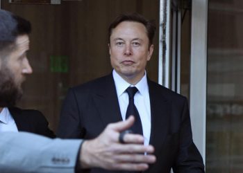 neuralink-ottiene-il-permesso-di-sperimentare-impianti-cerebrali-su-esseri-umani